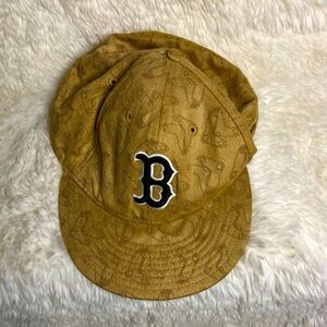 New era 59 genuine merch Boston red socks baseball hat size 7-1/2 color goldish